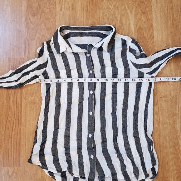 BP "The Perfect Shirt" Striped Button Down - size XS in Black/White - Picture 14 of 16